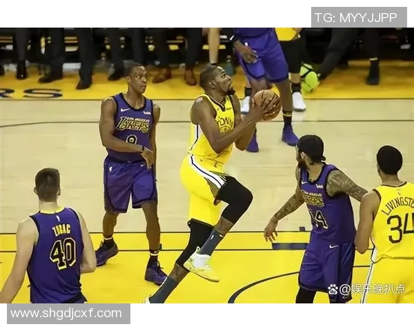 快船与湖人激情对决直播全程回顾与精彩瞬间分析